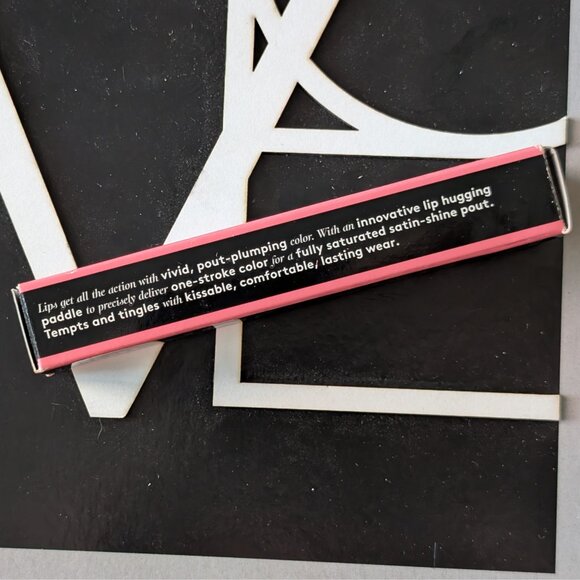 Buxom Va-Va Plump Shiny Liquid Lipstick, Push Up Pink (Retired Shade) - Picture 5 of 5